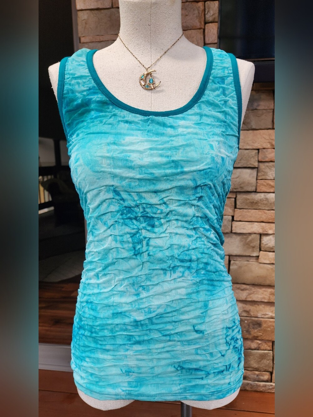 BKE Turquoise Ruched Tank Top with Dark Trim(Medium)